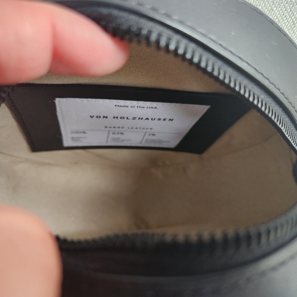 Von Holzhausen Bambu Circle Crossbody | Black - Picture 6 of 6